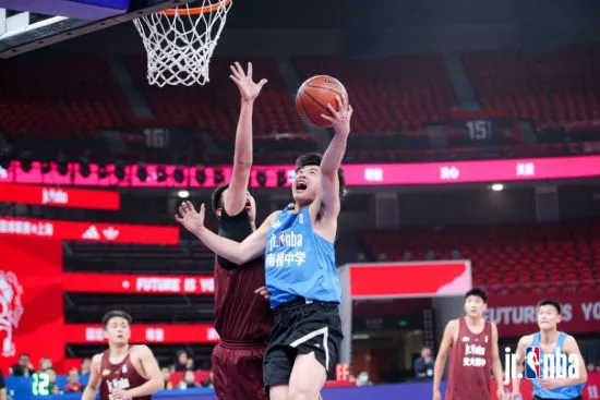 老年篮球爱好者如何练习控卫技巧_2